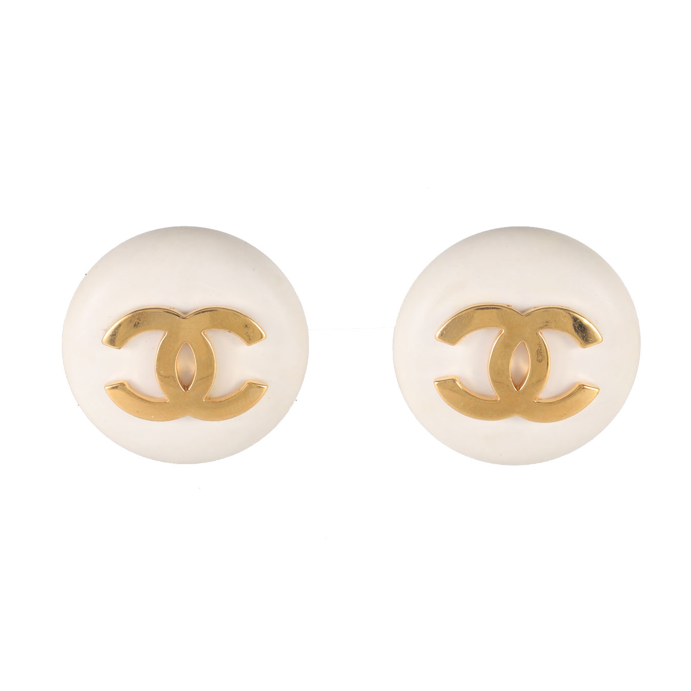 CHANEL 25 Vintage Round Double C Ear Clips Alloy-Hana Vintage