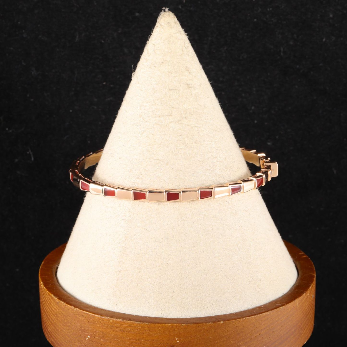 BVLGARI Rose gold Serpenti Viper collection inlaid narrow snake bone bracelet Size M 18K 18K Rose Gold-Hana Vintage