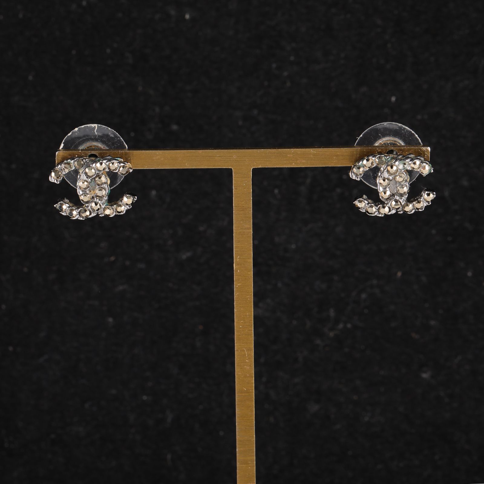 CHANEL Double C Earrings 18V Alloy-Hana Vintage
