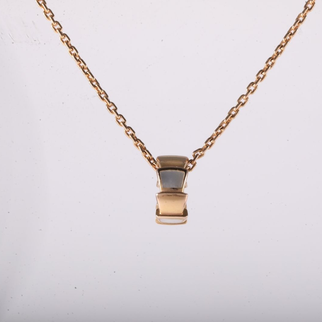 BVLGARI Rose Gold Serpanti Snake Bone Necklace 18K 18K Rose Gold,Mother of Pearl-Hana Vintage