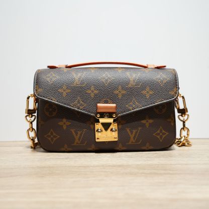 LOUIS VUITTON Metis Pochette East West Crossbody Bag