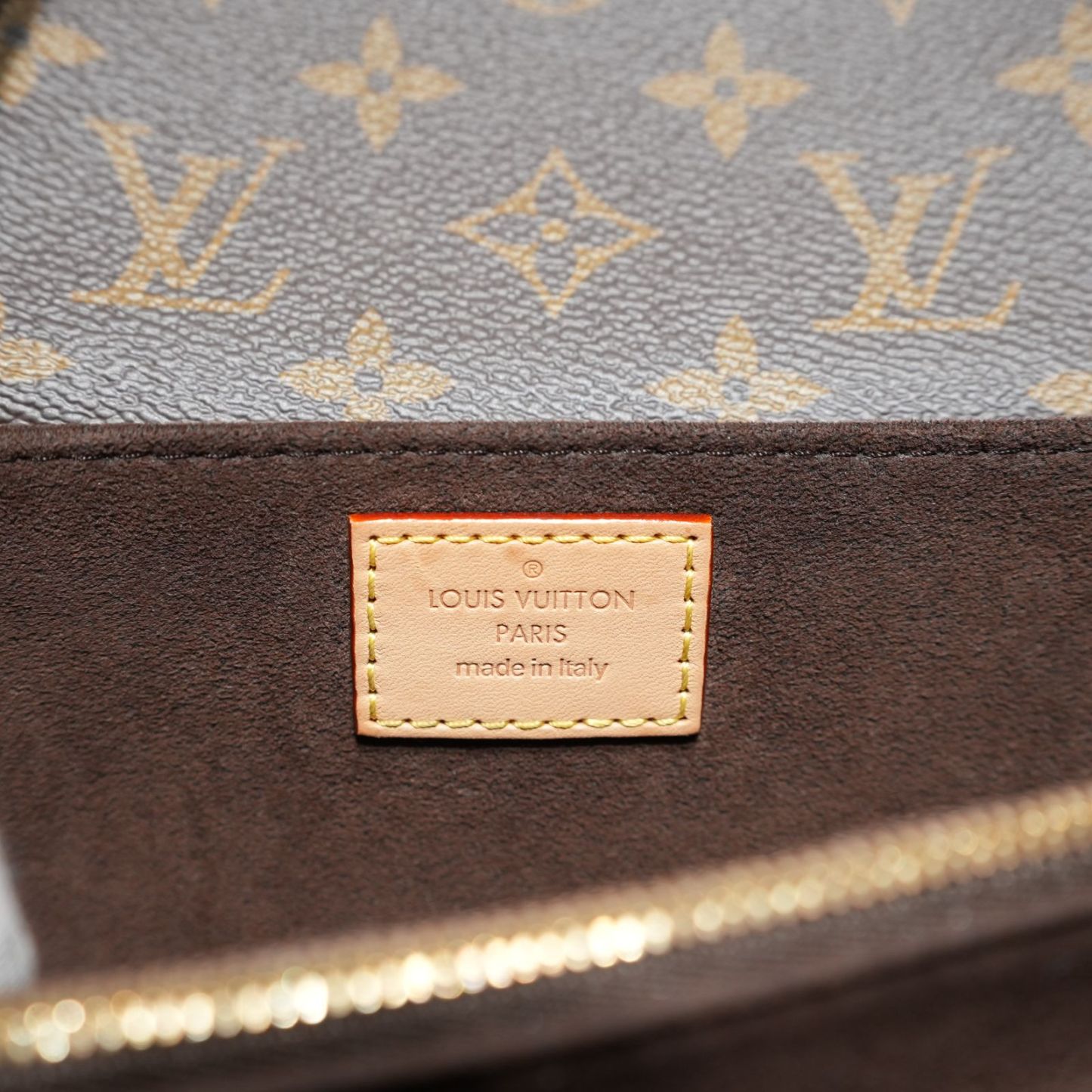 LOUIS VUITTON Metis Pochette East West Crossbody Bag
