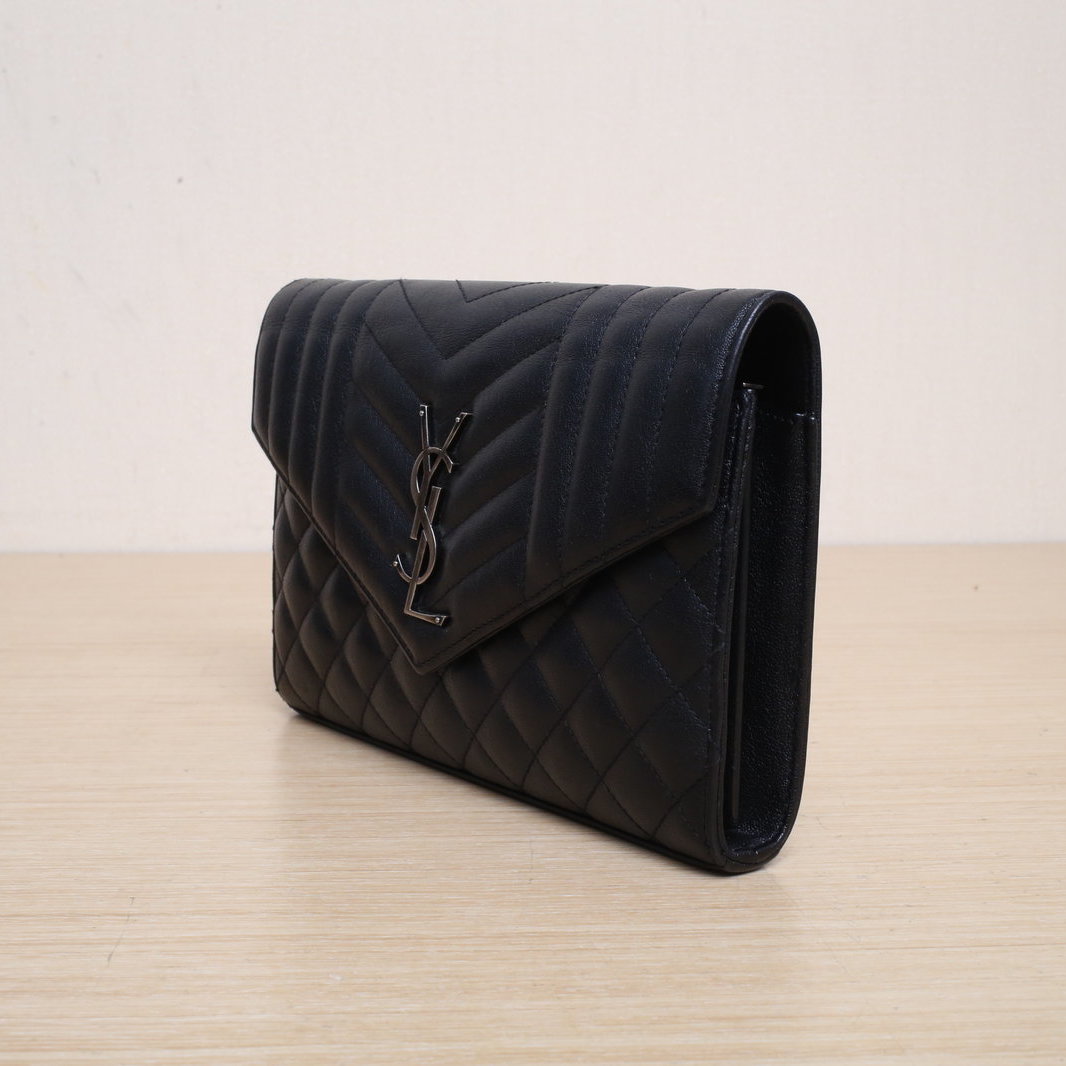SAINT LAURENT Quilted Envelope Wallet on Chain (WOC)