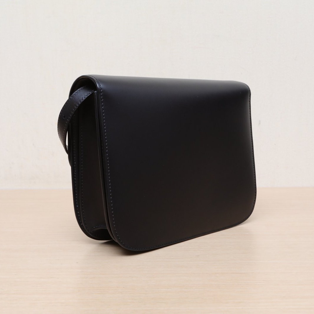 *CELINE Classic Box Medium Size-Hana Vintage