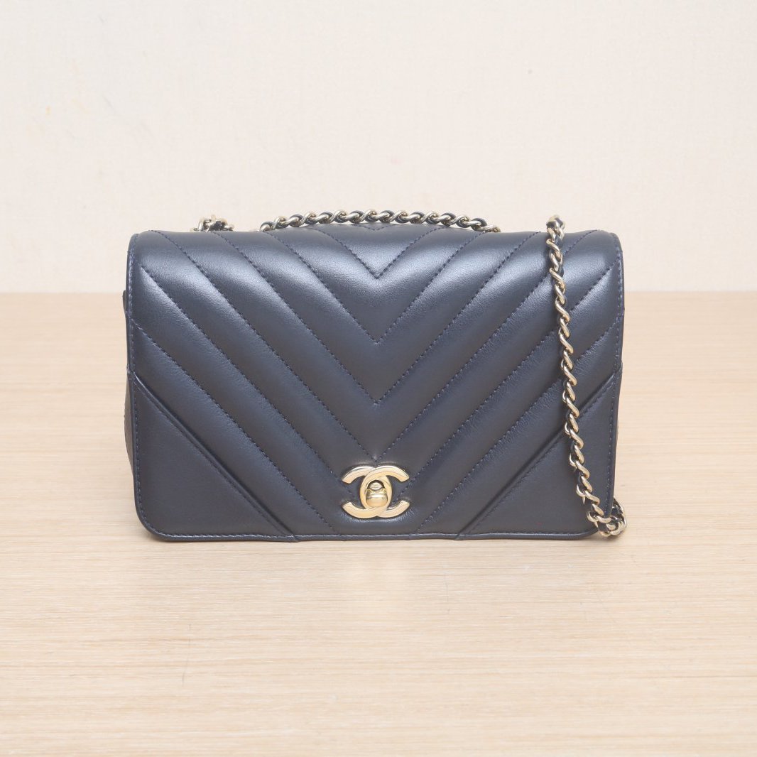 *CHANEL Ink blue 2019 Gold Hardware CF flap bag seasonal style V pattern large mini 20CM-Hana Vintage