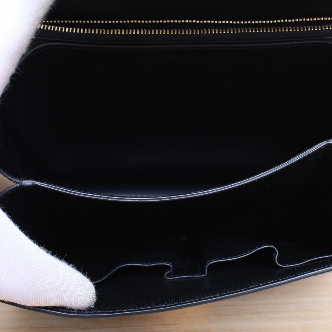 *CELINE Classic Box Medium Size-Hana Vintage