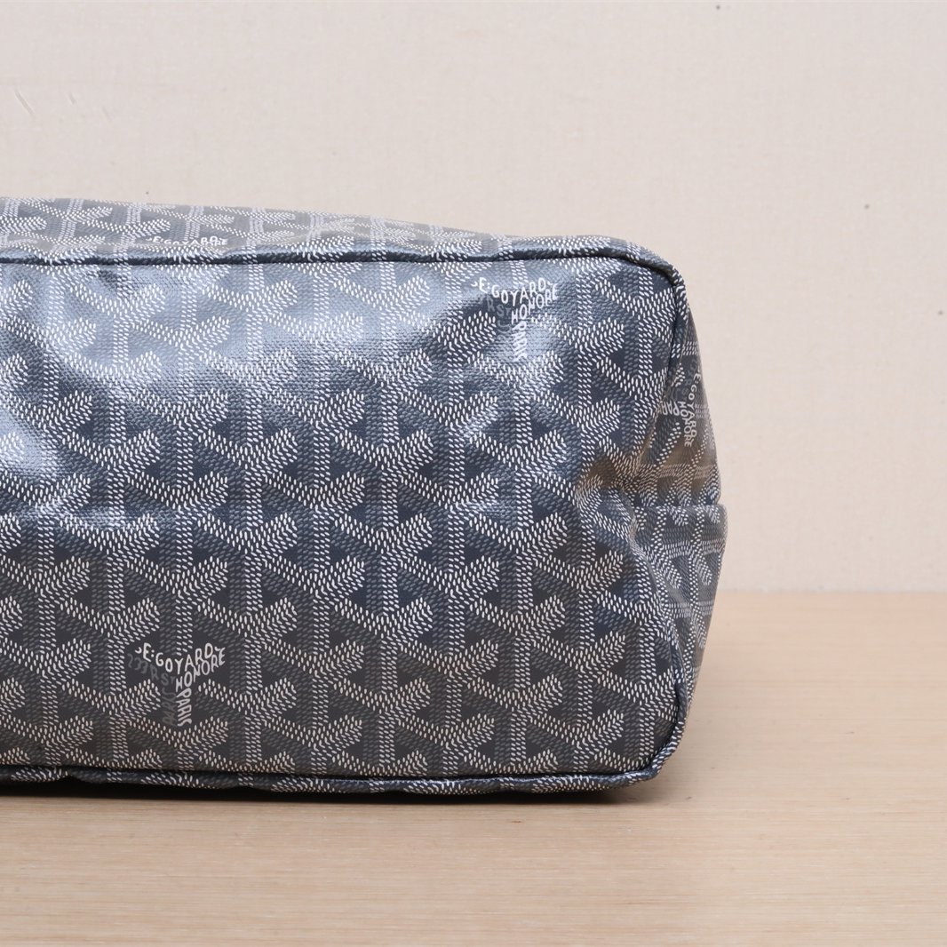 GOYARD Saint Louis Shopping Bag With Detachable Pouch Medium Size 34