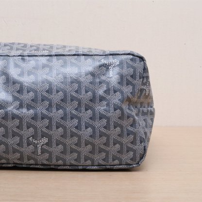 GOYARD Saint Louis Shopping Bag With Detachable Pouch Medium Size 34