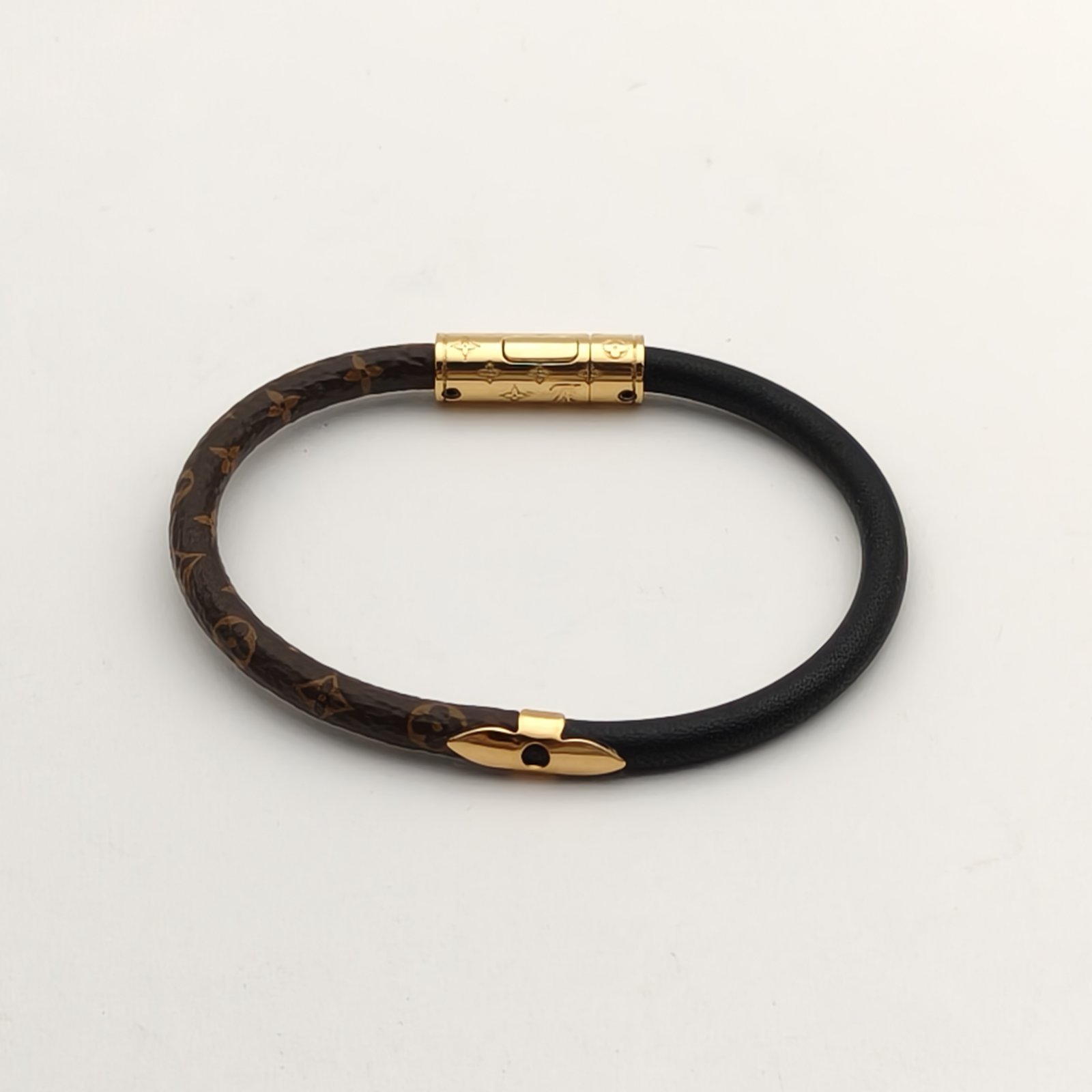 LOUIS VUITTON Bracelet black monogram bracelet Alloy-Hana Vintage