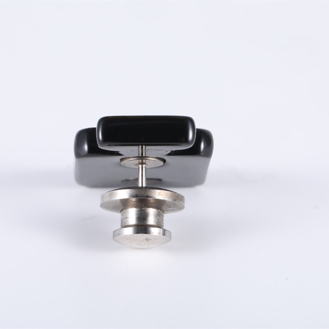 CHANEL 15S Brooch Resin-Hana Vintage