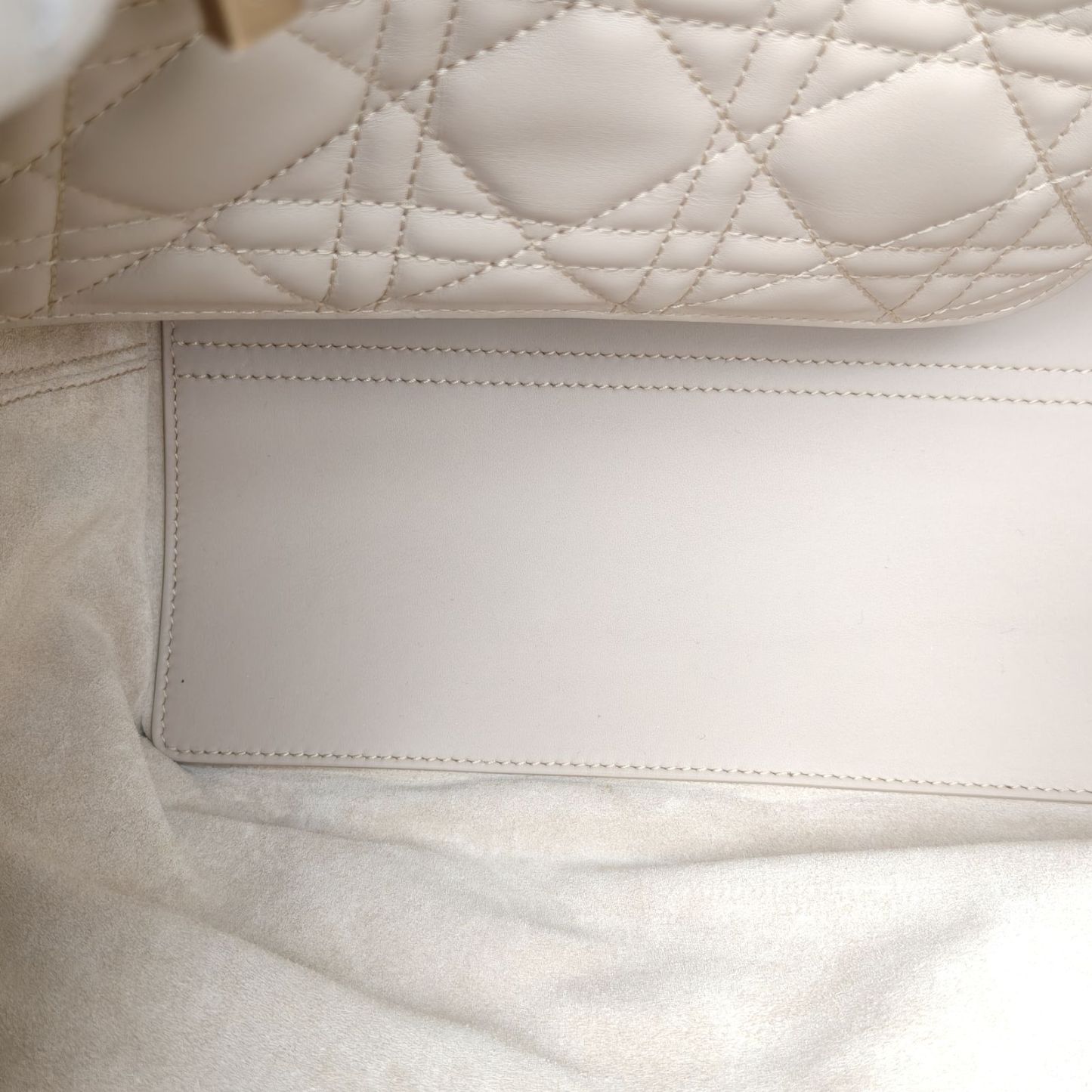 *DIOR Beige Gold Hardware 2023 Toujours Handbag Shoulder Bag Medium 28.5-Hana Vintage