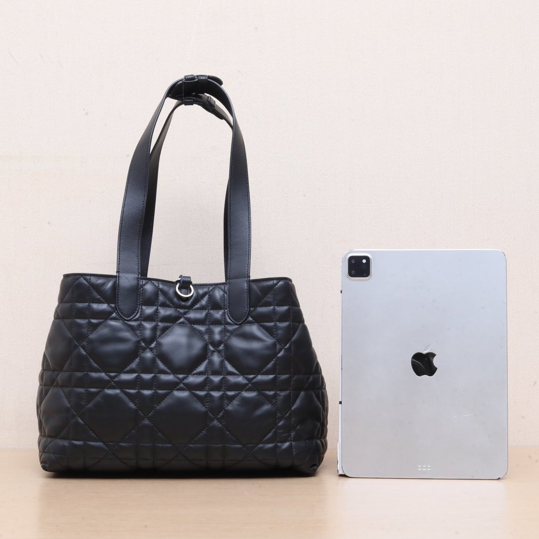 *DIOR Toujours Shoulder and Tote Bag, Medium, 28.5-Hana Vintage