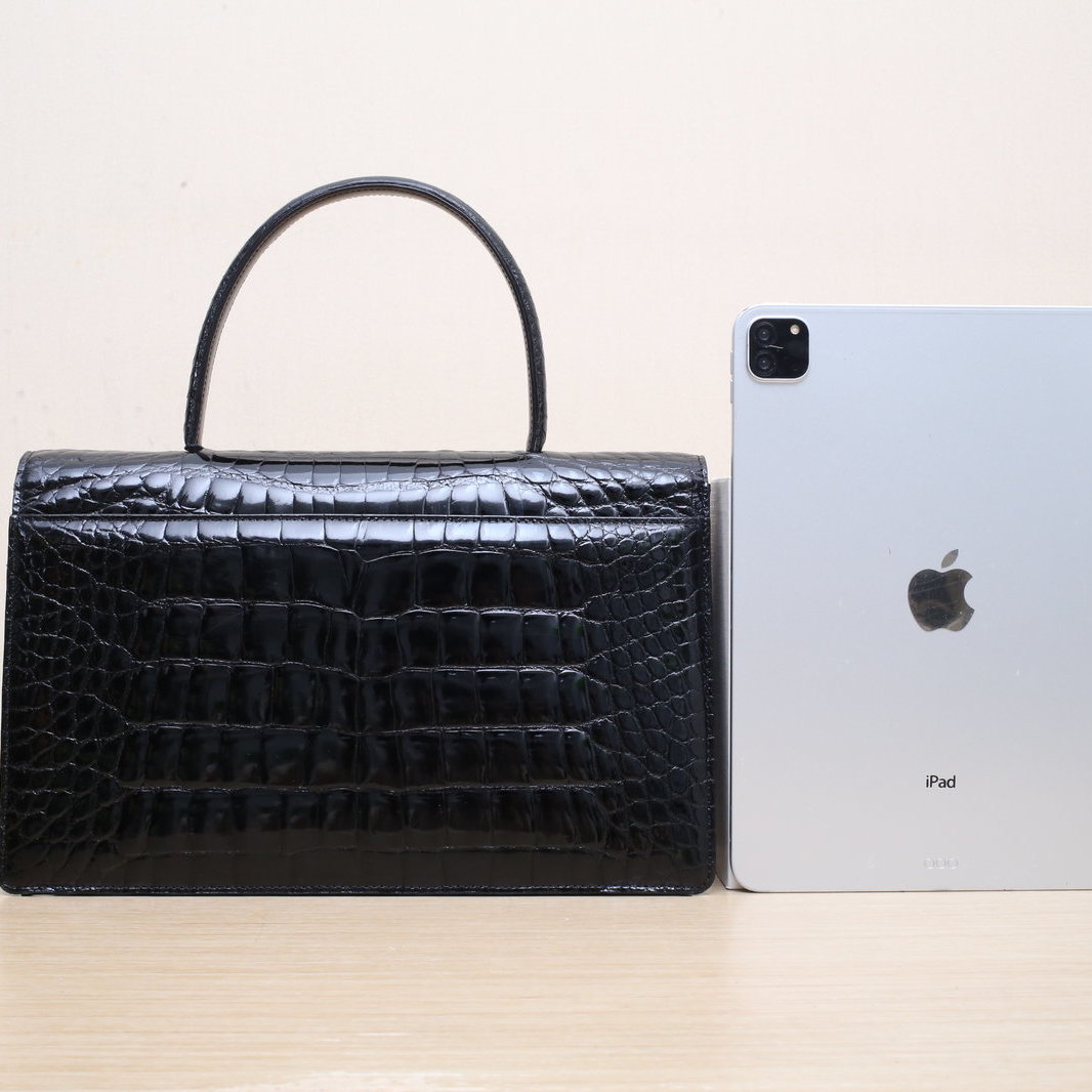 *GIVENCHY Black Crocodile Leather Gold Hardware Handle Vintage Kelly Crocodile Shoulder Bag-Hana Vintage