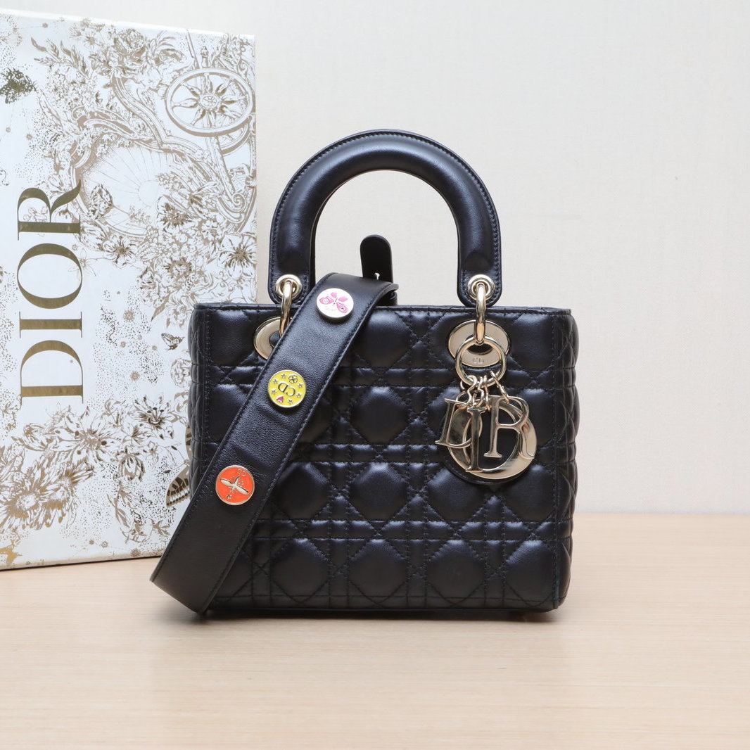 *DIOR Lady Dior Lady Dior Bag, Four Compartments, Badge Shoulder Strap-Hana Vintage