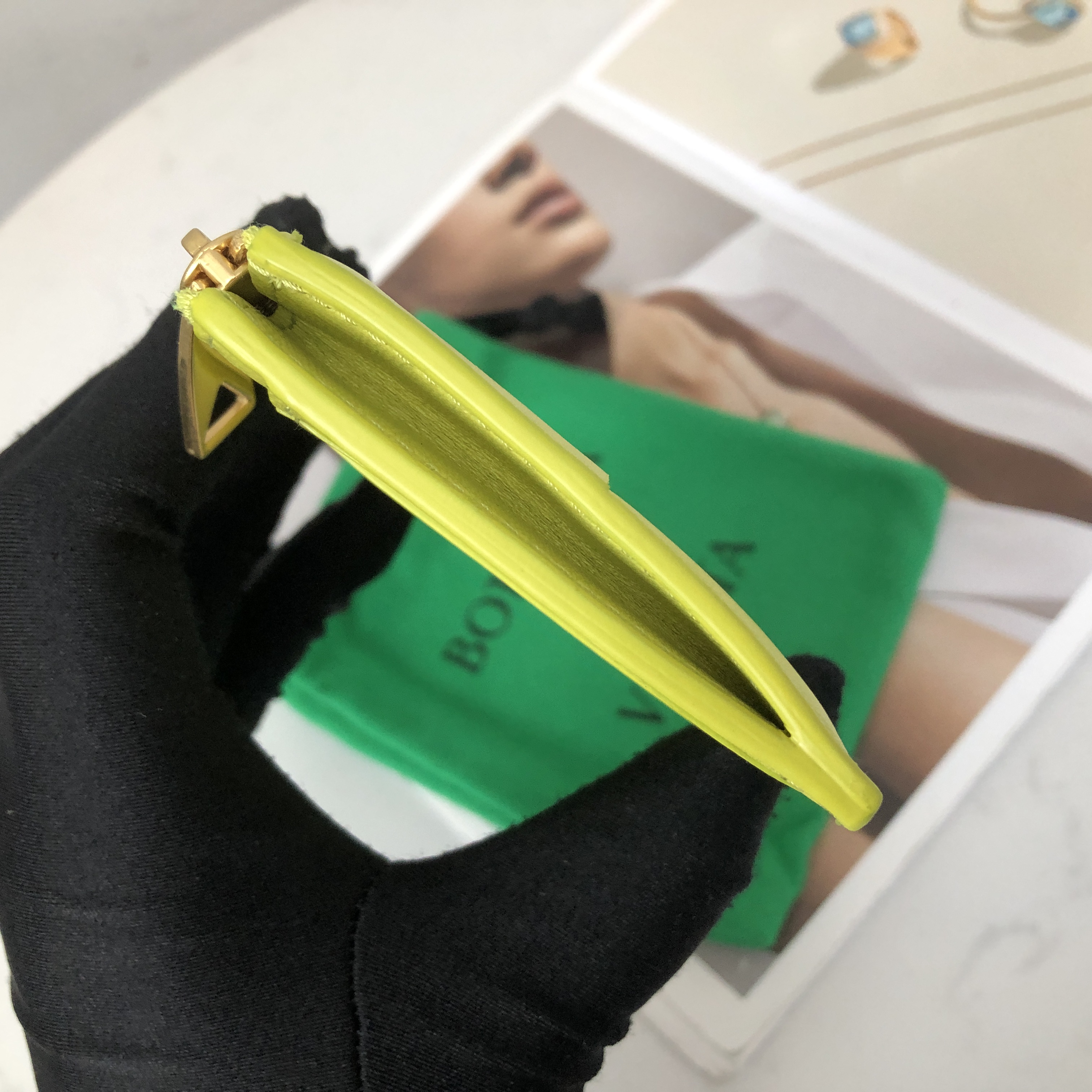 Bottega Veneta Card Case in Kiwi