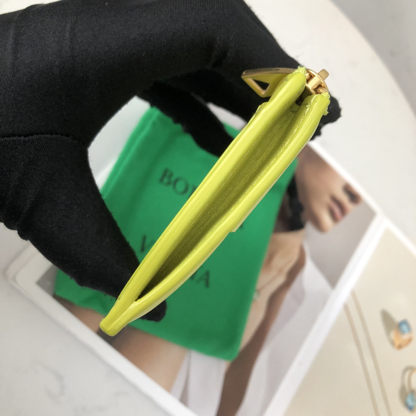 Bottega Veneta Card Case in Kiwi