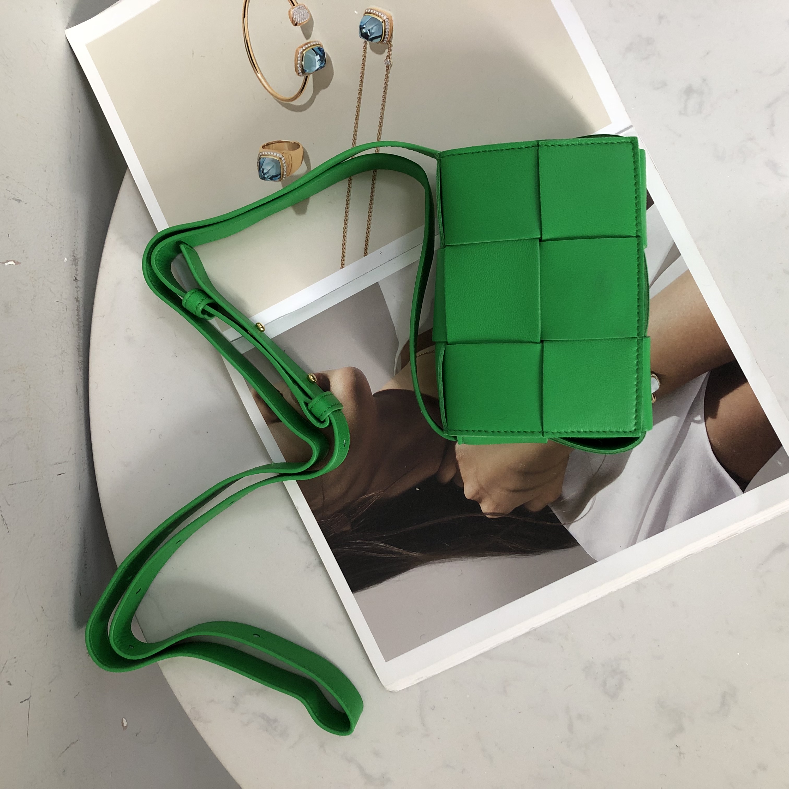 Bottega Veneta Mini Intrecciato Crossbody Bag in Parrot Green (666688)