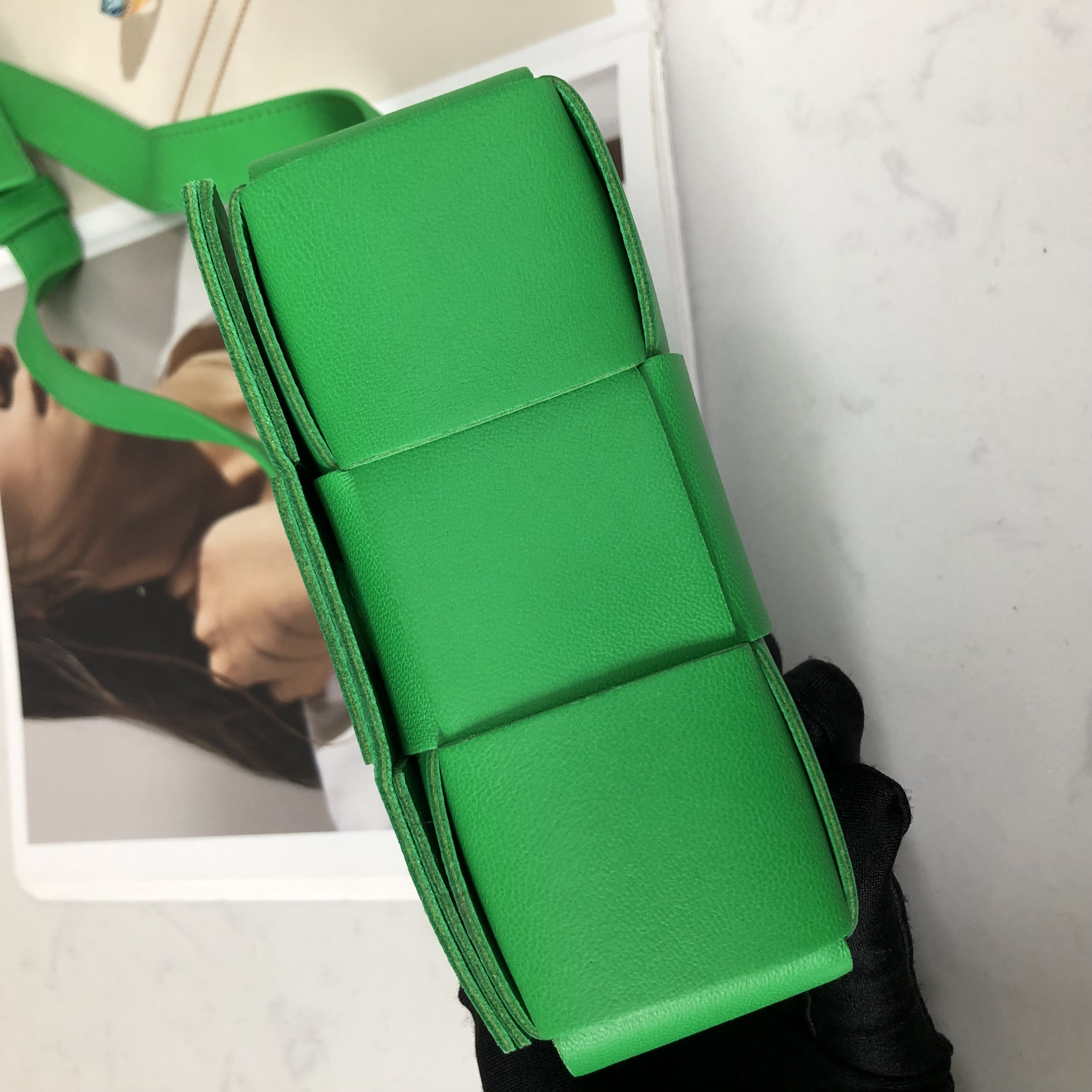 Bottega Veneta Mini Intrecciato Crossbody Bag in Parrot Green (666688)