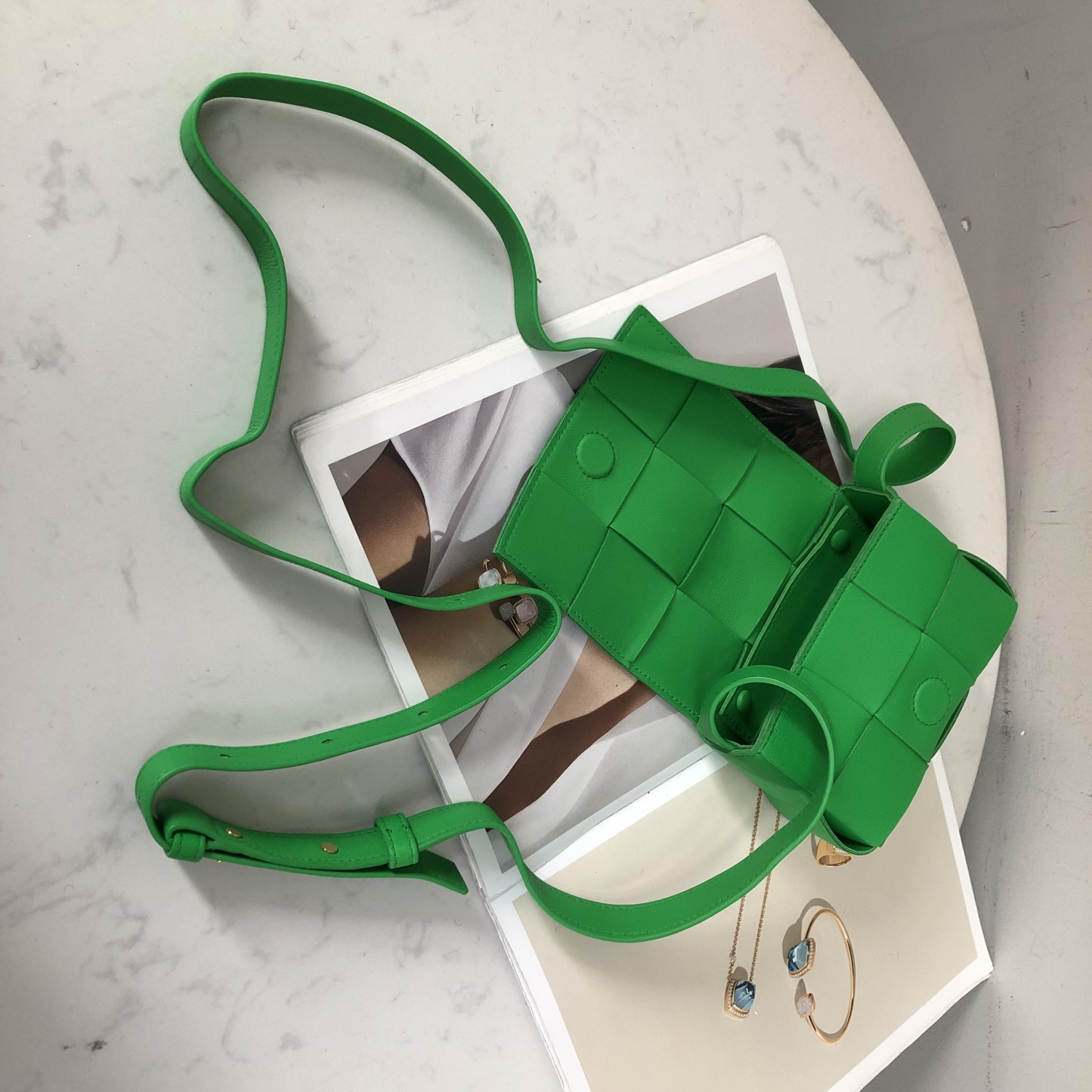 Bottega Veneta Mini Intrecciato Crossbody Bag in Parrot Green (666688)