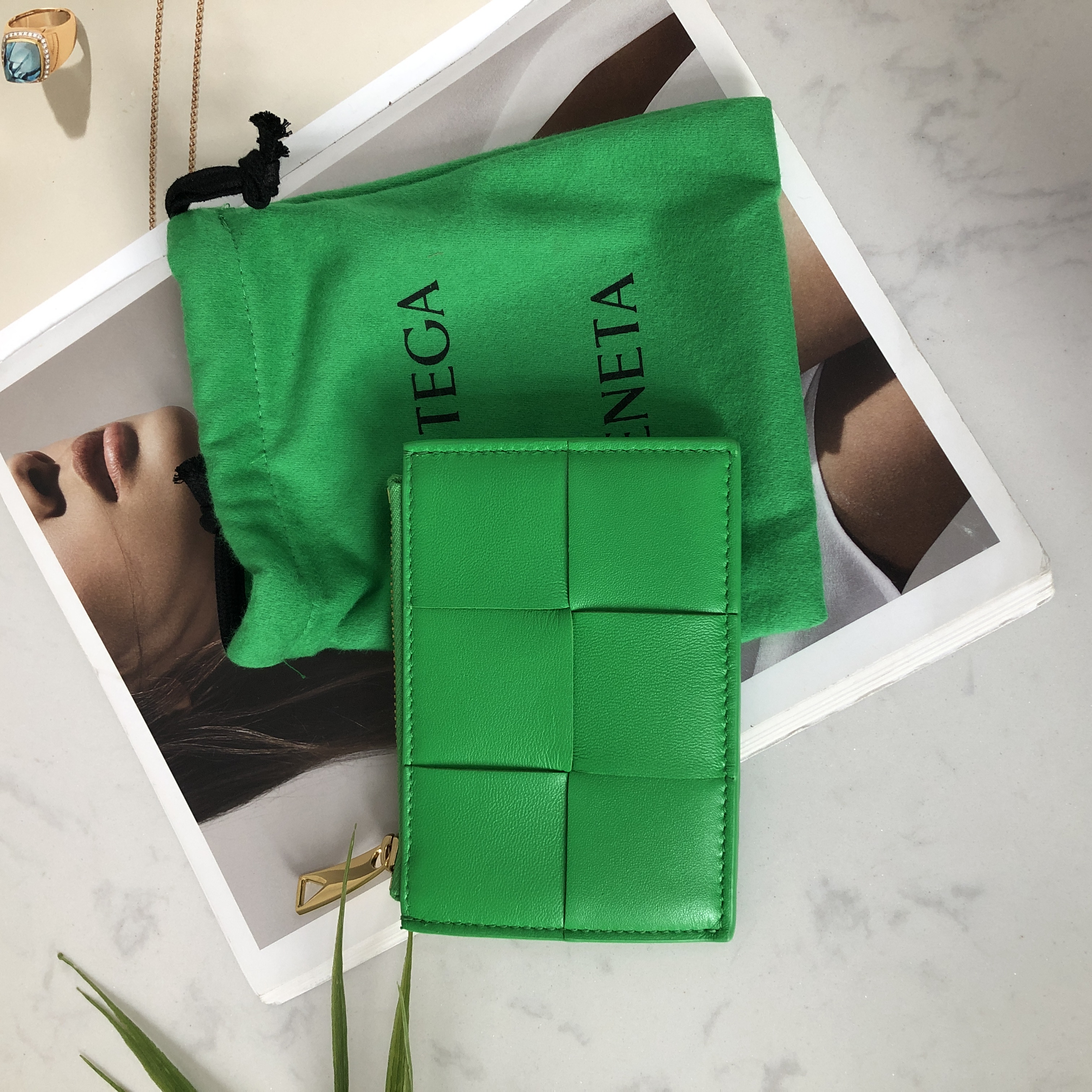 Bottega Veneta Card Case in Parrot Green