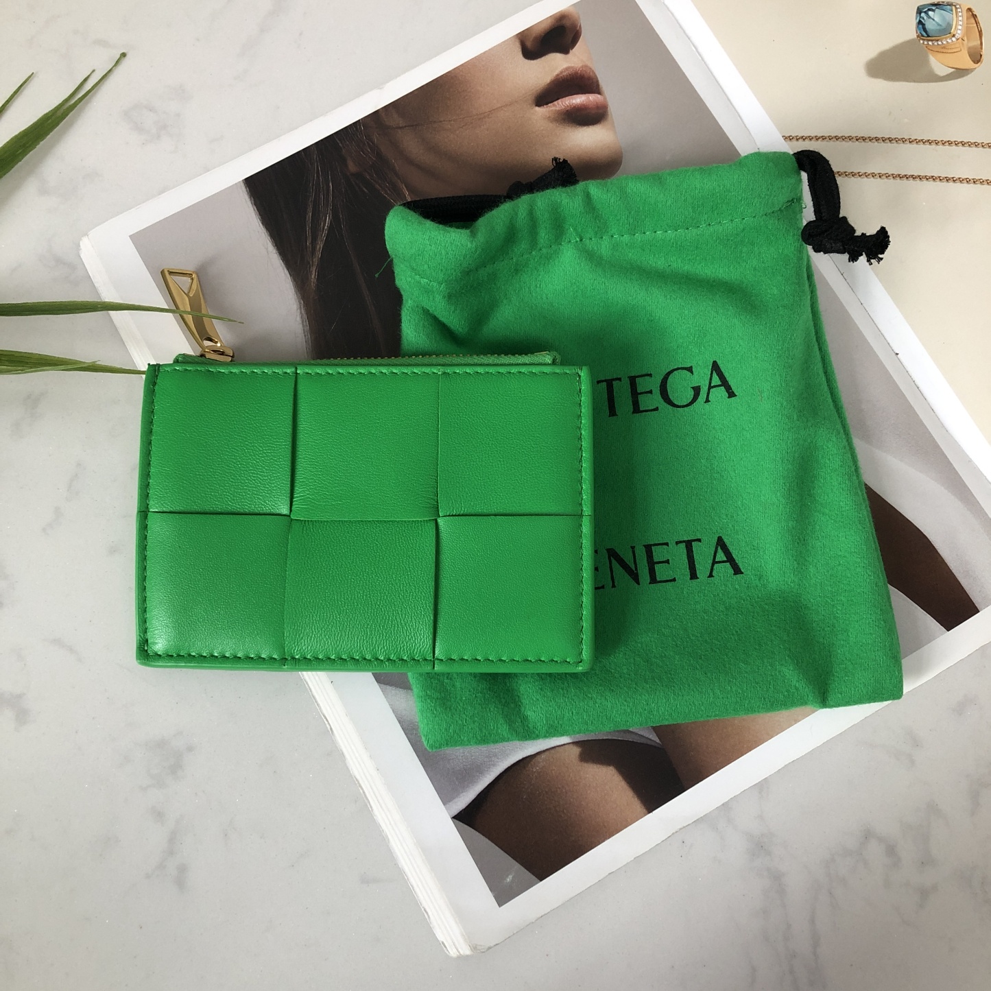 Bottega Veneta Card Case in Parrot Green