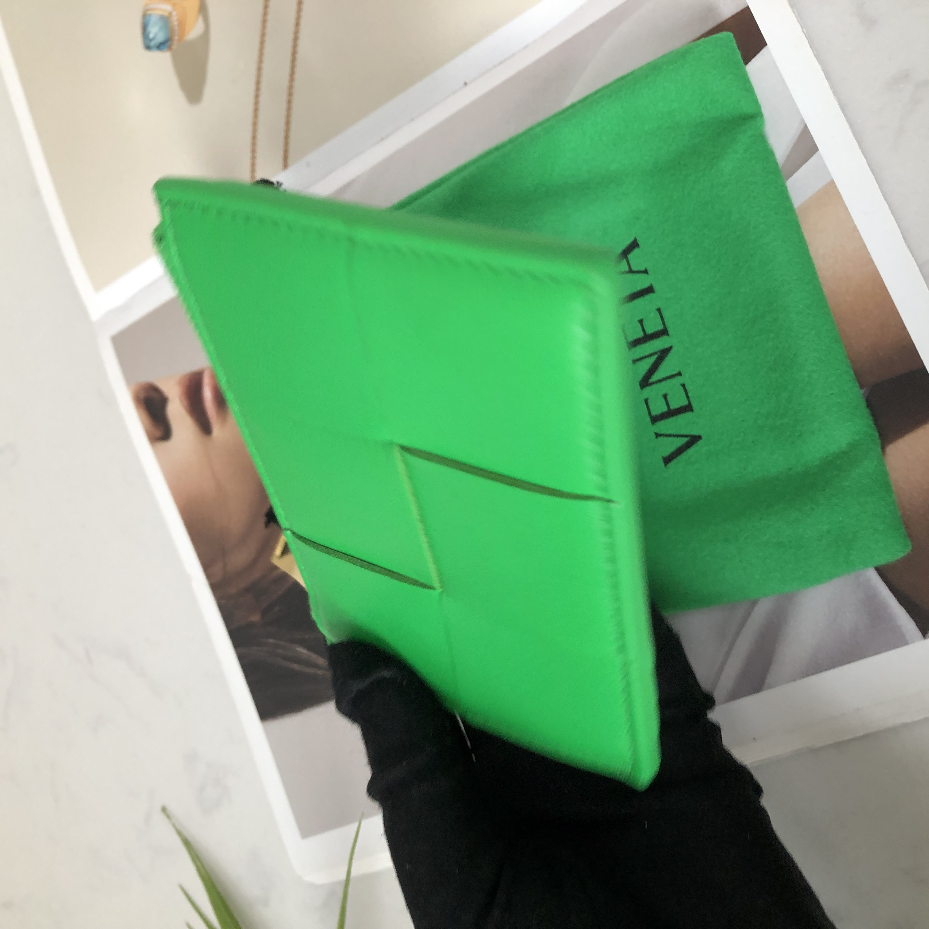 Bottega Veneta Card Case in Parrot Green