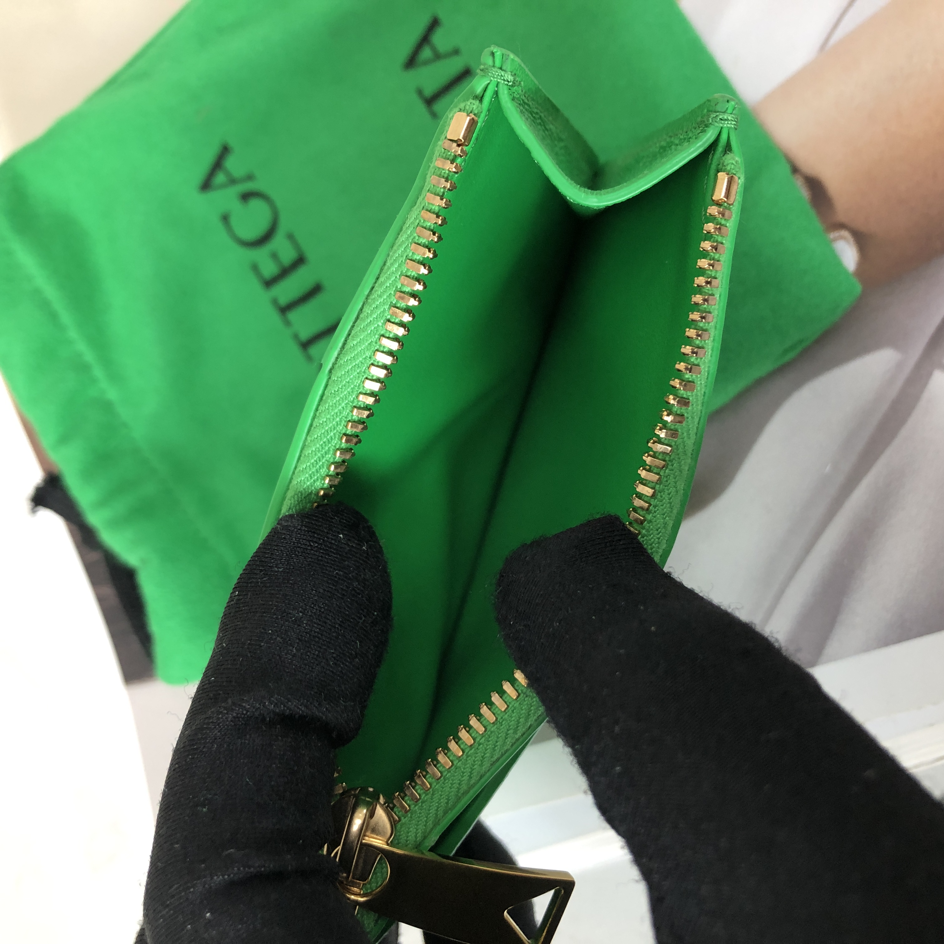 Bottega Veneta Card Case in Parrot Green