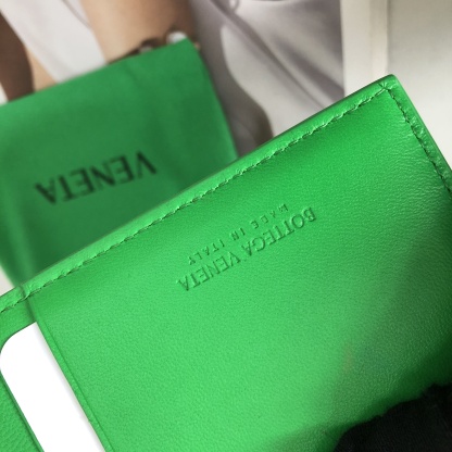 Bottega Veneta Card Case in Parrot Green