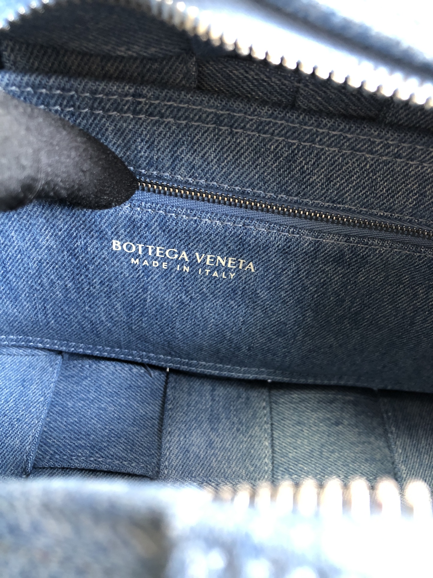 Bottega Veneta Shoulder Bag in Washed Indigo Denim (709628)