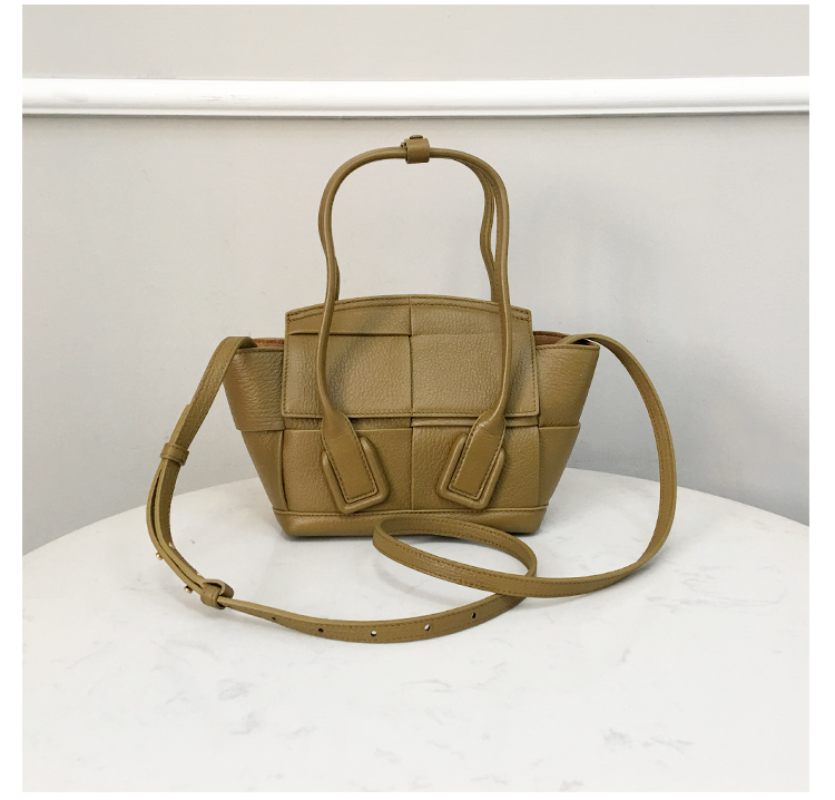 Bottega Veneta Mini Arco Bag in Acorn