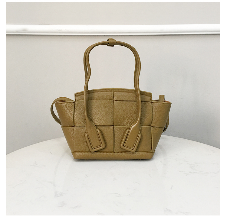 Bottega Veneta Mini Arco Bag in Acorn