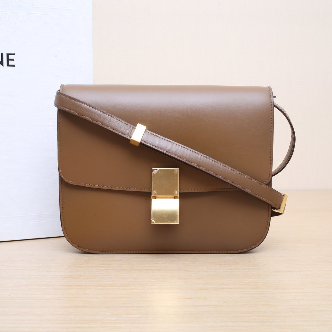 *CELINE Classic Box Medium Size-Hana Vintage