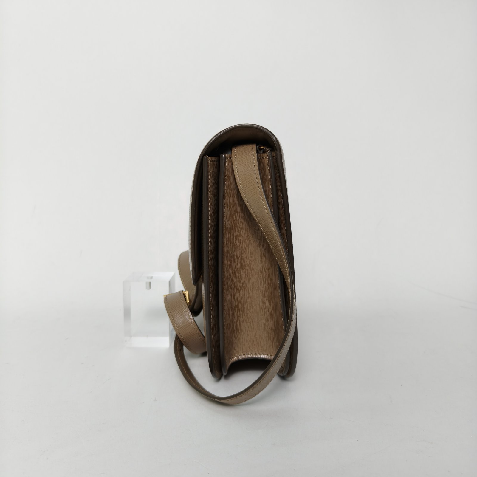 *CELINE Classic Box Medium Size-Hana Vintage