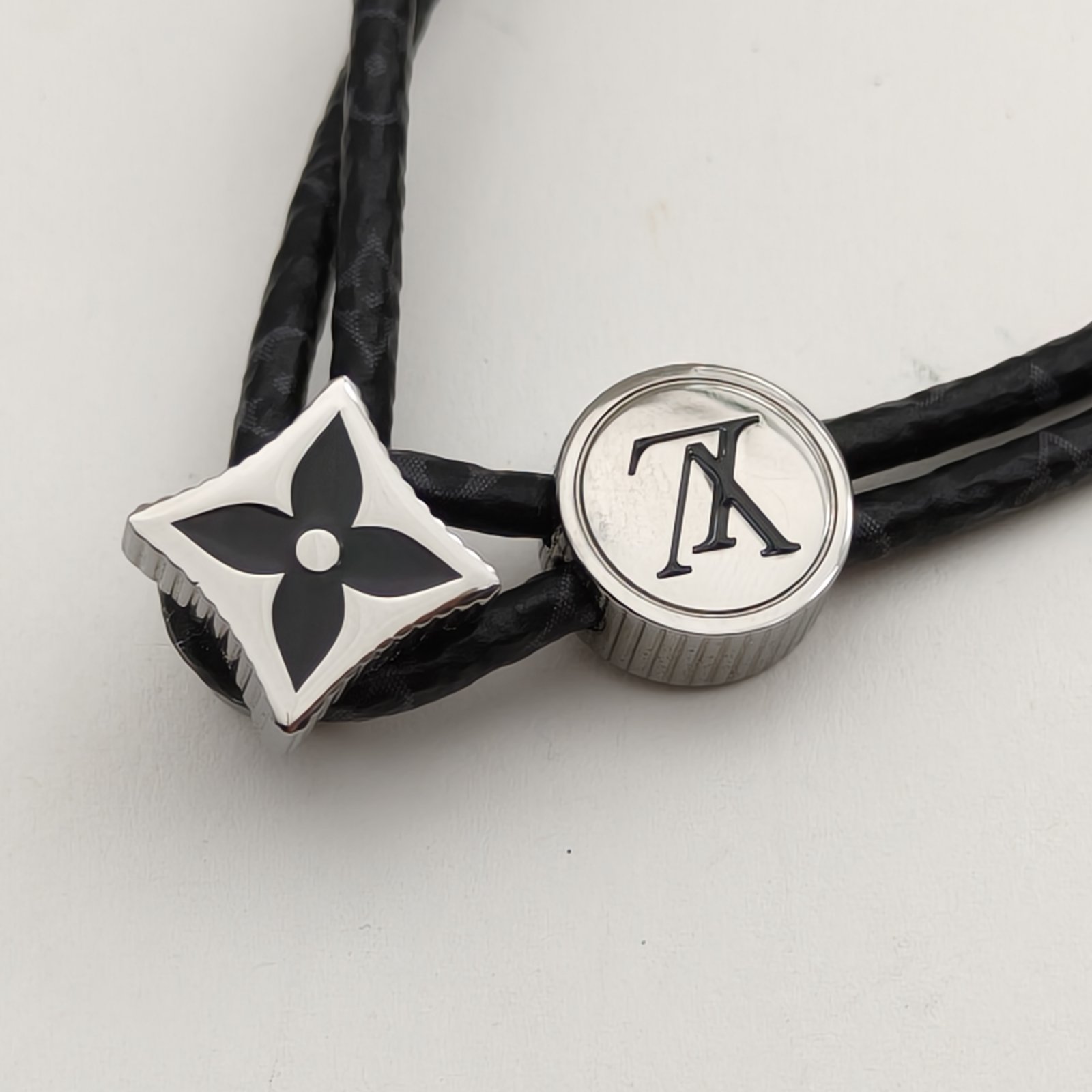 LOUIS VUITTON CATCH IT Bracelet PVC,Brass