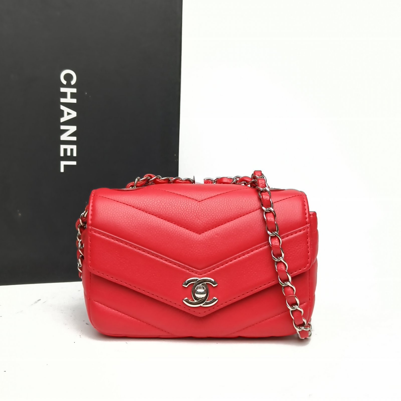 CHANEL Red 2018 Sliver Hardware CF Flap Bag Seasonal mini 18cm V-shaped