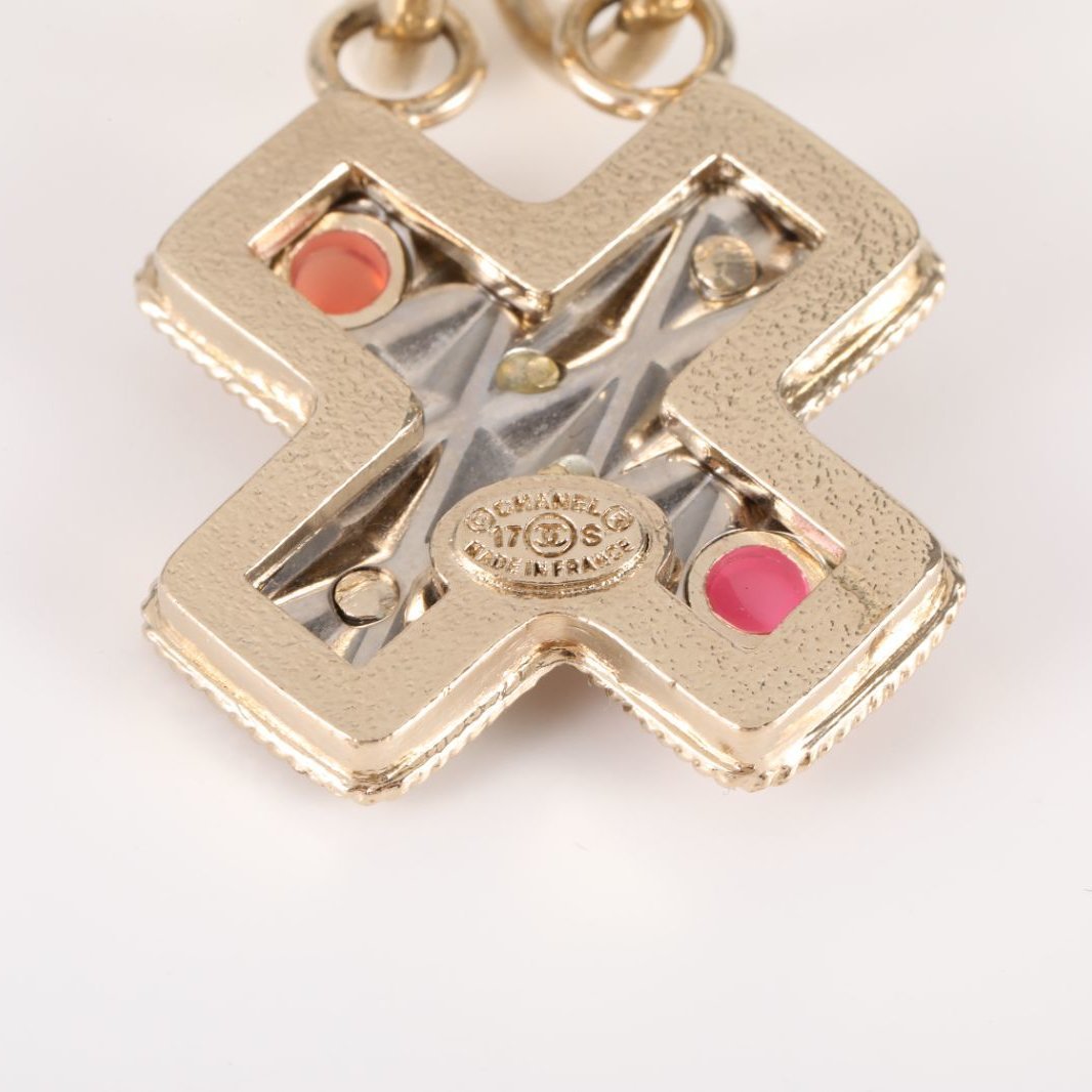 CHANEL Art Glass Pendant Single Side Ear Clip 17S Alloy-Hana Vintage
