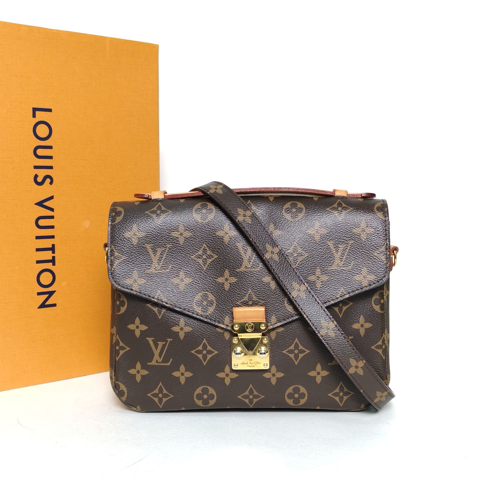 *LOUIS VUITTON Pochette Metis-Hana Vintage