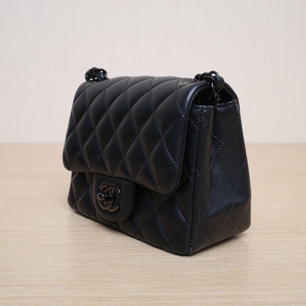 CHANEL CF flap bag, Square Bag, 17cm