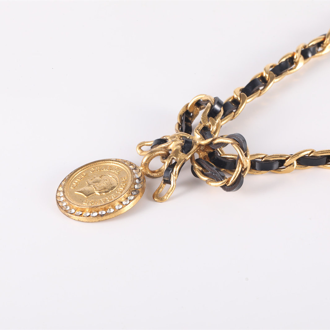 CHANEL Vintage Gold Coin Portrait Bow Chocker Necklace Alloy-Hana Vintage