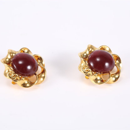 CHANEL Vintage Art Glass flower gold edge clip-on earrings Alloy-Hana Vintage