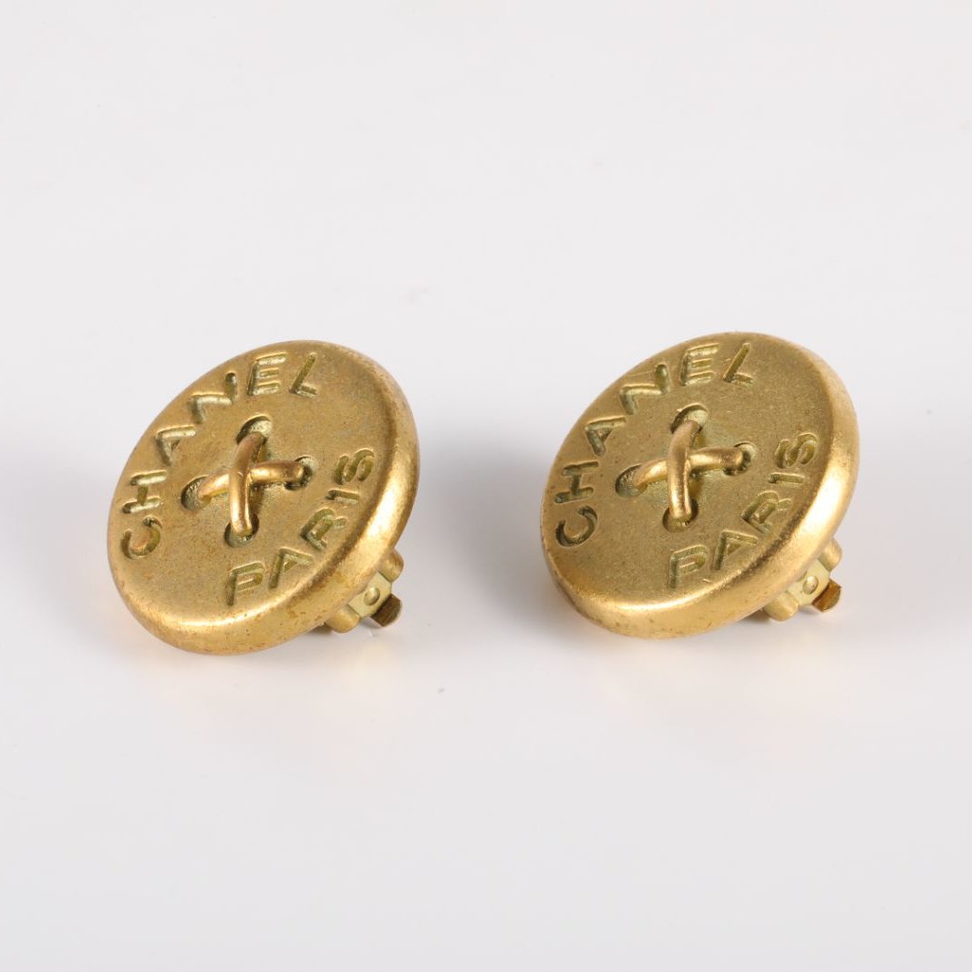 CHANEL 95P Button Alloy-Hana Vintage