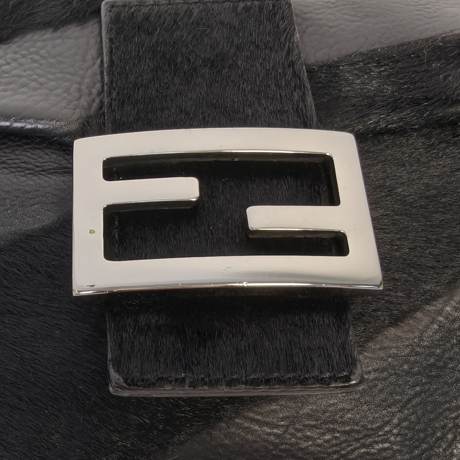 *FENDI Black Horsehair Baguette bag-Hana Vintage