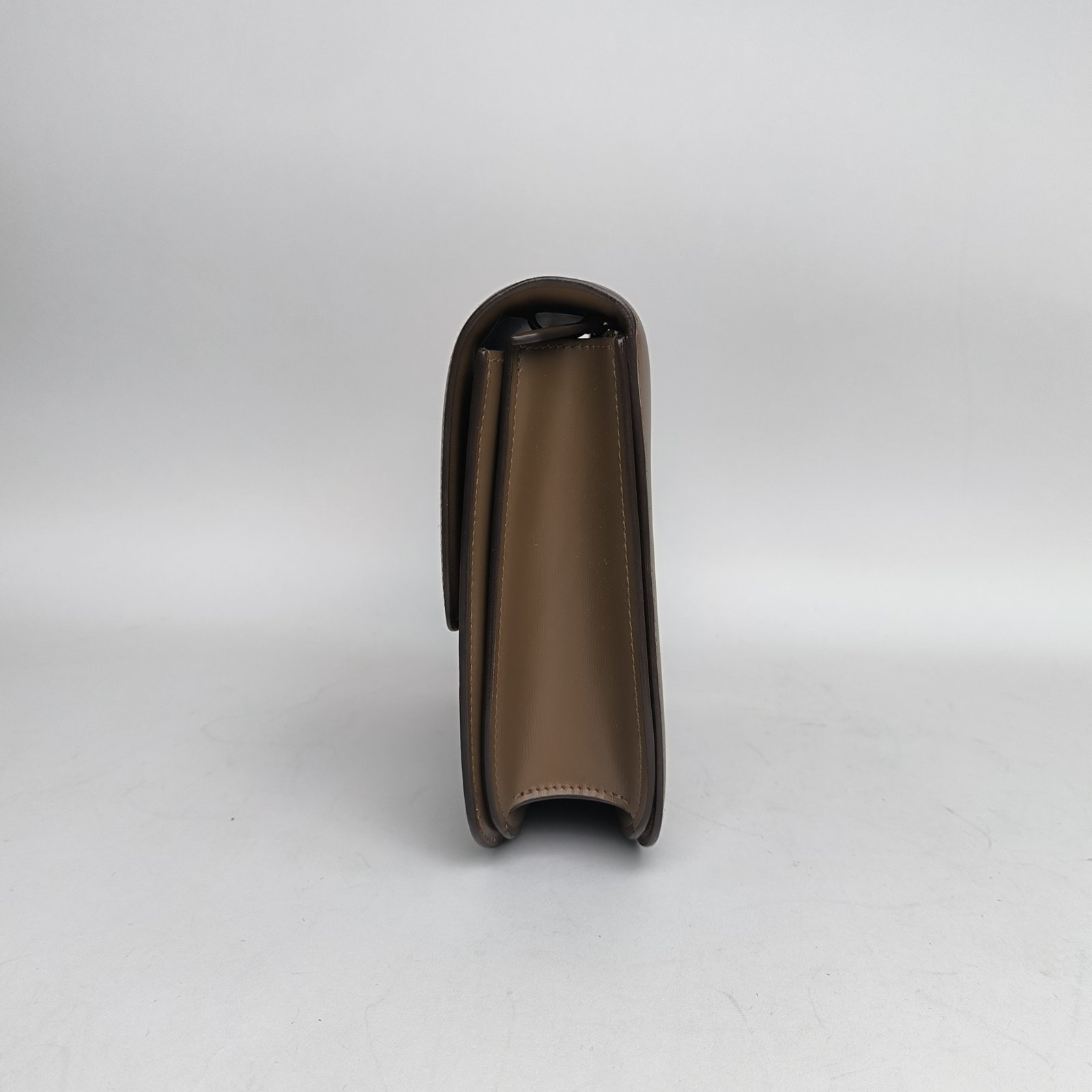 *CELINE Classic Box Medium Size-Hana Vintage