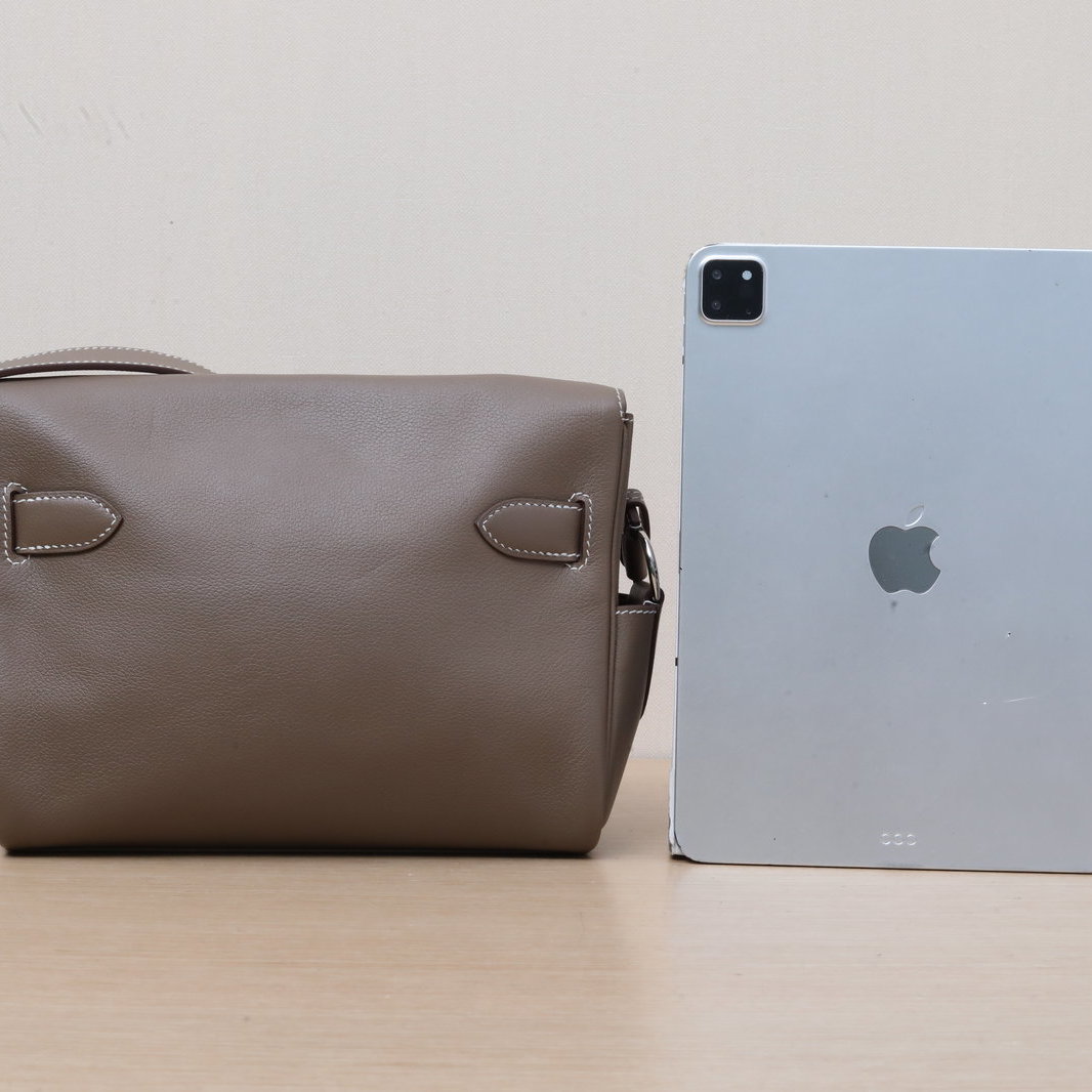HERMES Kelly Messenger PM Small 24