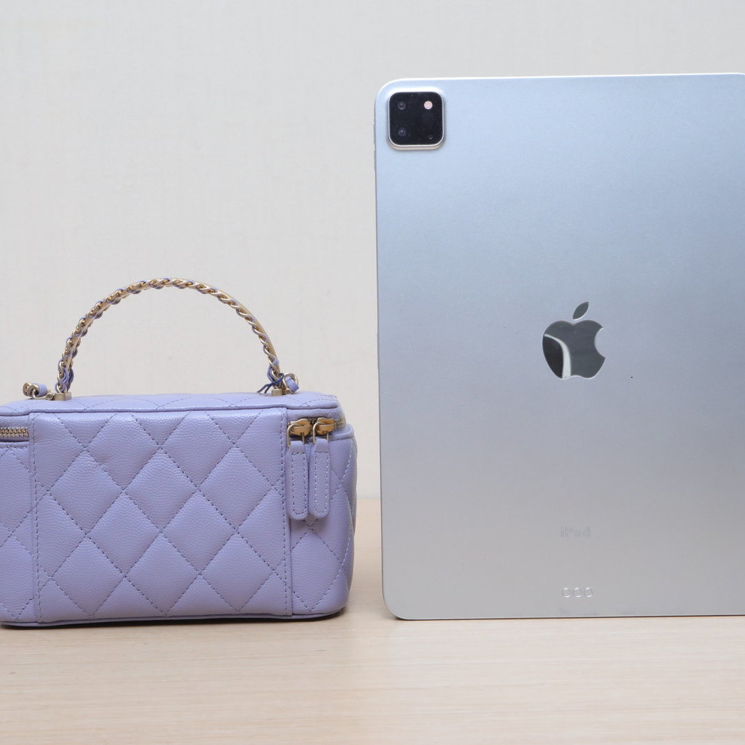 CHANEL 24A Handheld Long Box Cosmetic Bag with Mirror