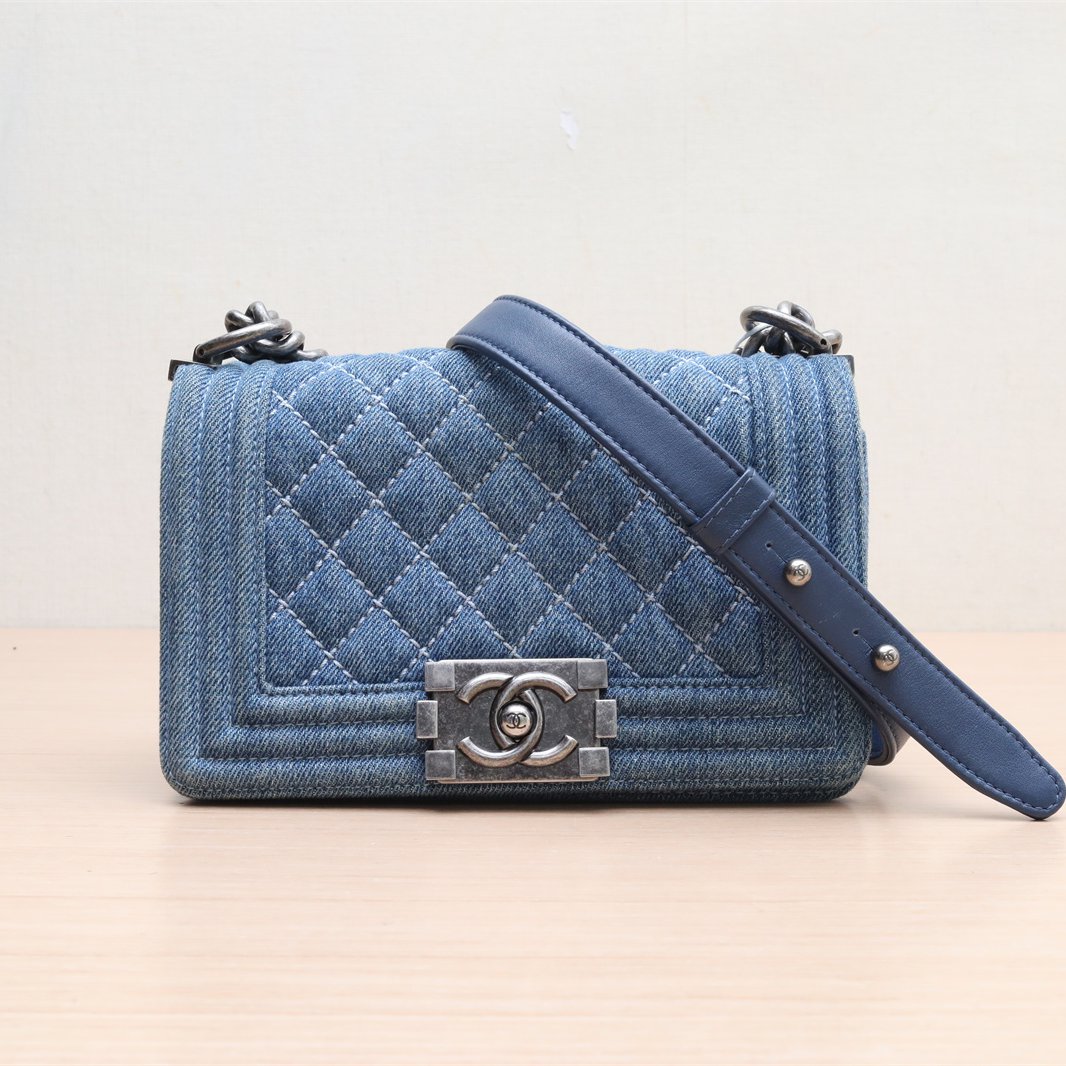 *CHANEL Leboy Small 20.5cm-Hana Vintage