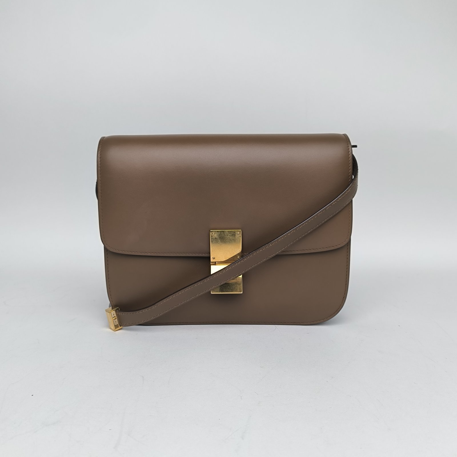 *CELINE Classic Box Medium Size-Hana Vintage