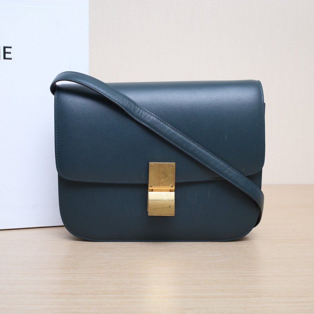 *CELINE Classic Box Medium Size-Hana Vintage