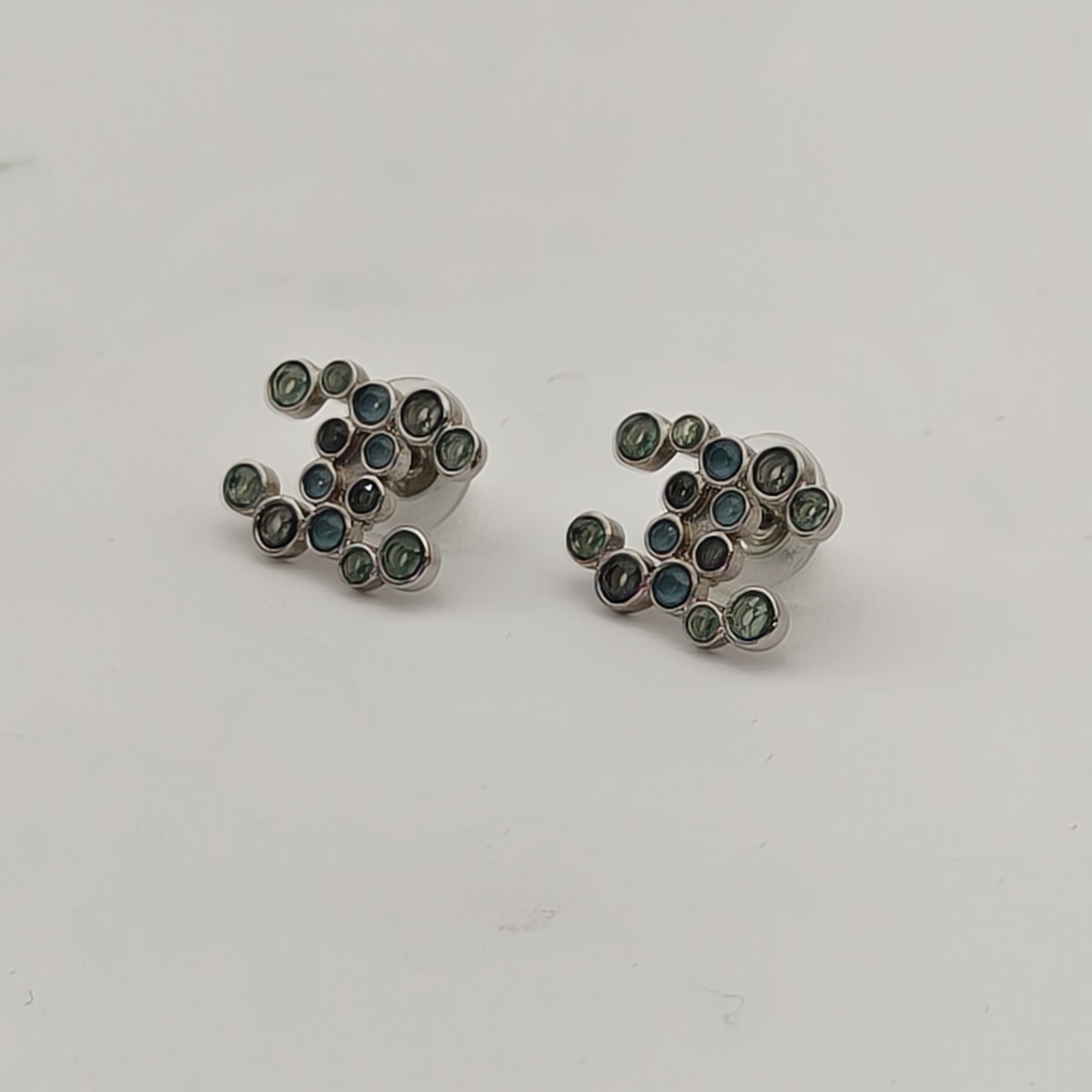 CHANEL 18S Colored Diamond Earrings Alloy-Hana Vintage
