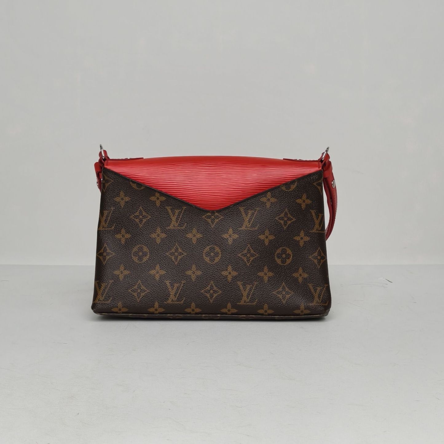 *LOUIS VUITTON SAINT MICHEL Flip-top Envelope Bag-Hana Vintage